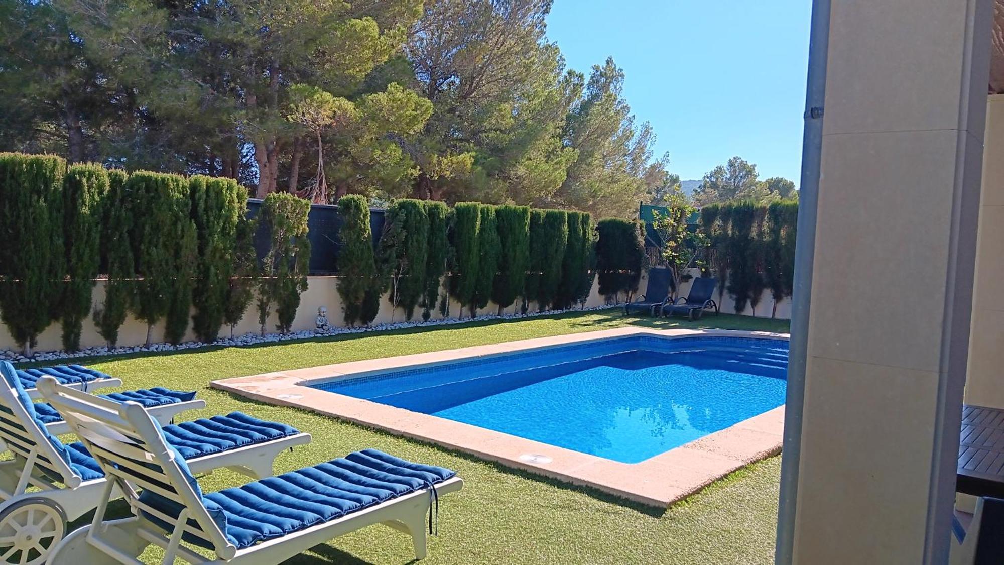 Villa Puerto Adriano Эль-Торо Экстерьер фото